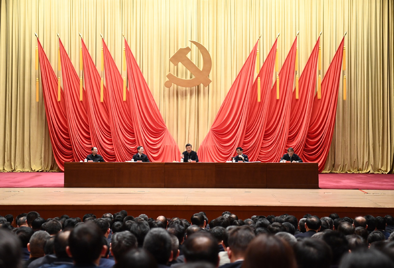 3月1日，2019年春季學(xué)期中央黨校（國(guó)家行政學(xué)院）中青年干部培訓(xùn)班在中央黨校開(kāi)班。中共中央總書(shū)記、國(guó)家主席、中央軍委主席習(xí)近平在開(kāi)班式上發(fā)表重要講話。