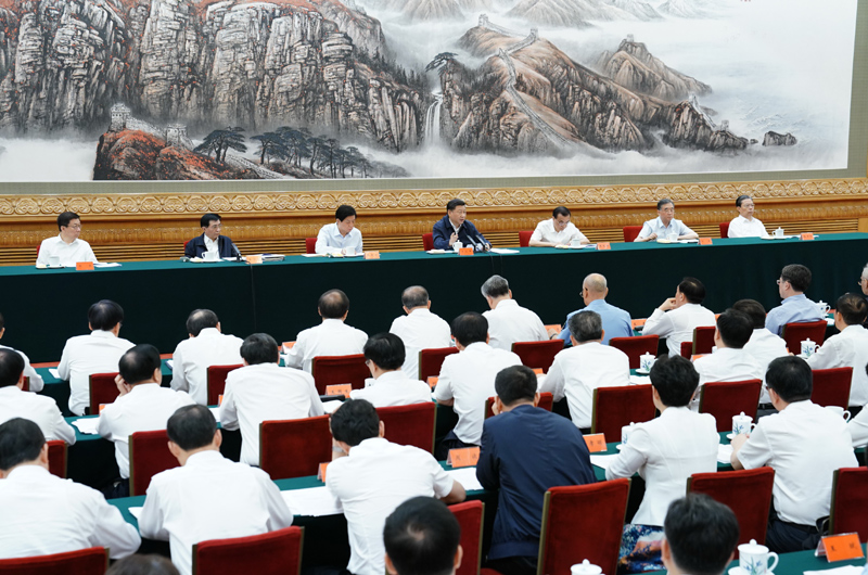 　　7月5日，中共中央總書記、國家主席、中央軍委主席習(xí)近平在北京出席深化黨和國家機(jī)構(gòu)改革總結(jié)會議并發(fā)表重要講話。新華社記者 王曄 攝